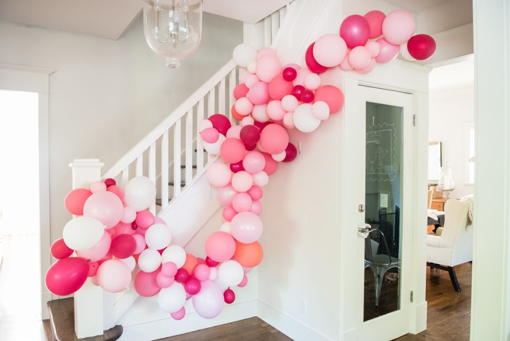 Pink balloon arch diy tutorial without chicken wire