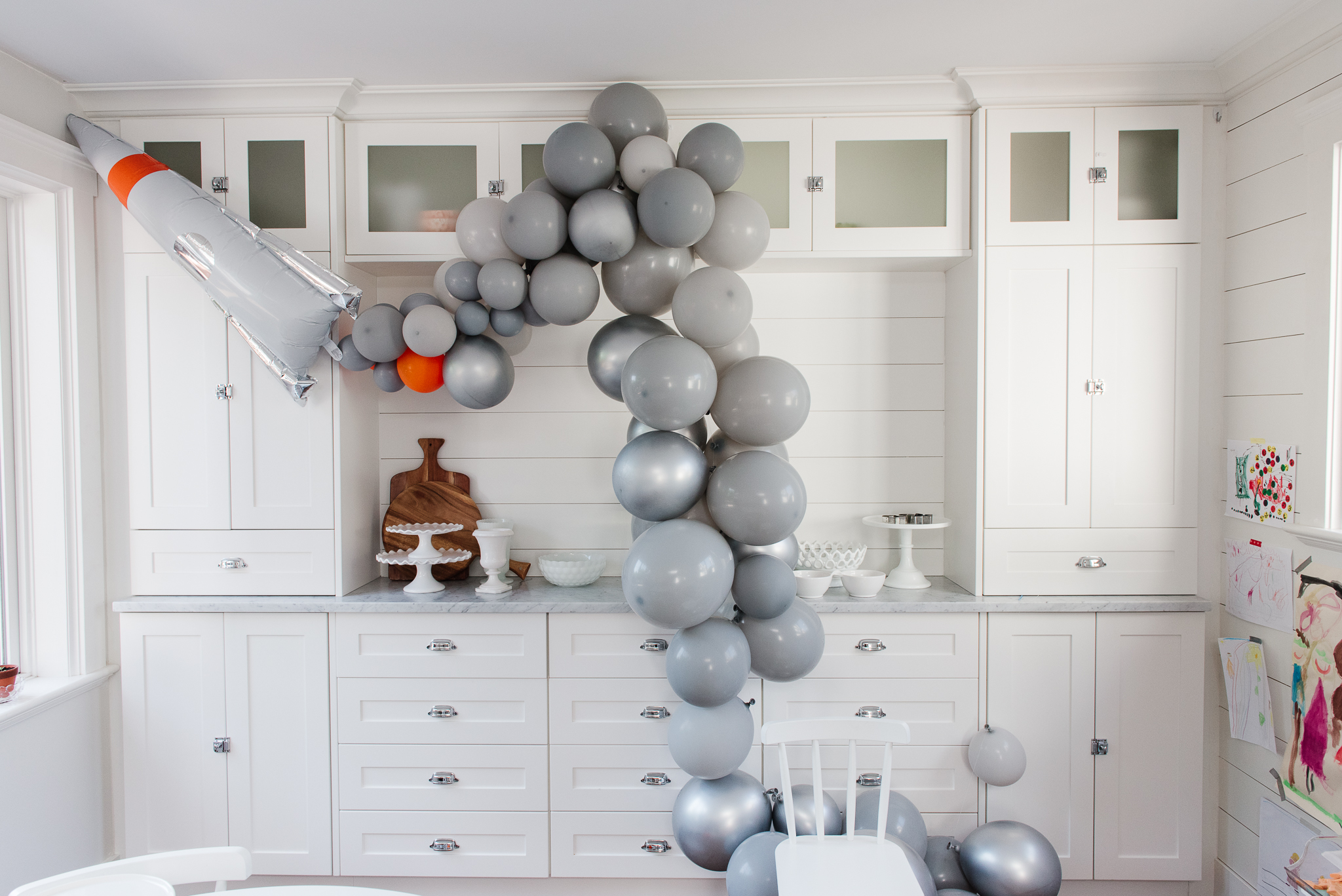Easy DIY Balloon Arch for Space-Themed Birthday – Priscilla Locke