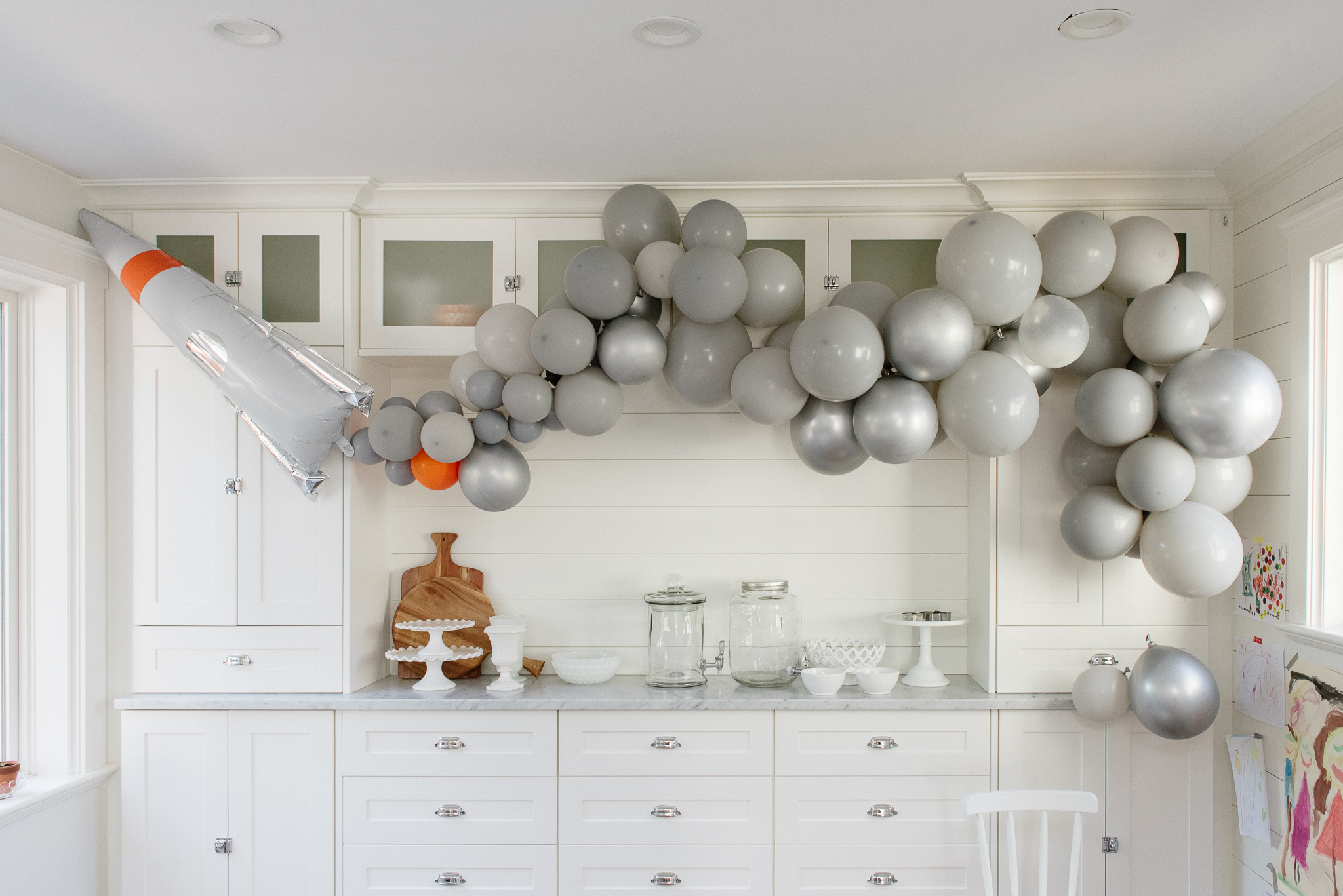 Easy DIY Balloon Arch for Space-Themed Birthday – Priscilla Locke