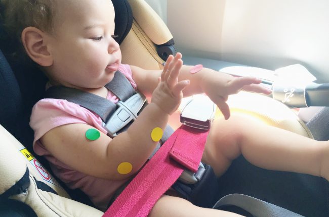 top-5-tips-on-how-to-survive-flying-with-a-toddler-and-a-baby